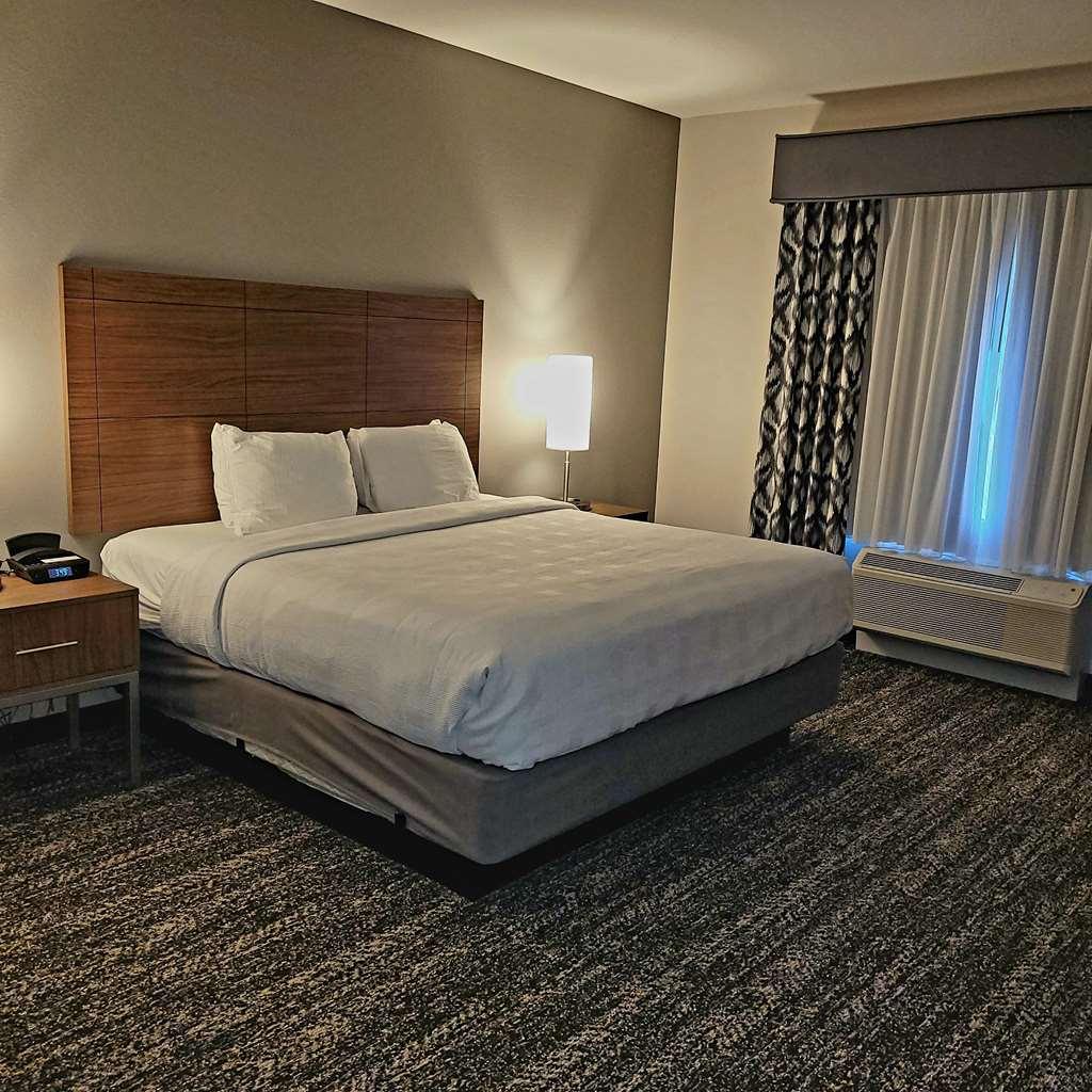 Best Western Plus Coachella Valley Inn & Suites Катідрал-Сіті Номер фото