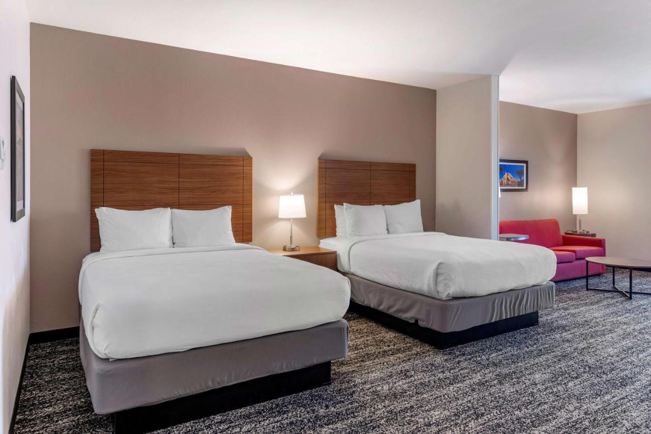 Best Western Plus Coachella Valley Inn & Suites Катідрал-Сіті Екстер'єр фото