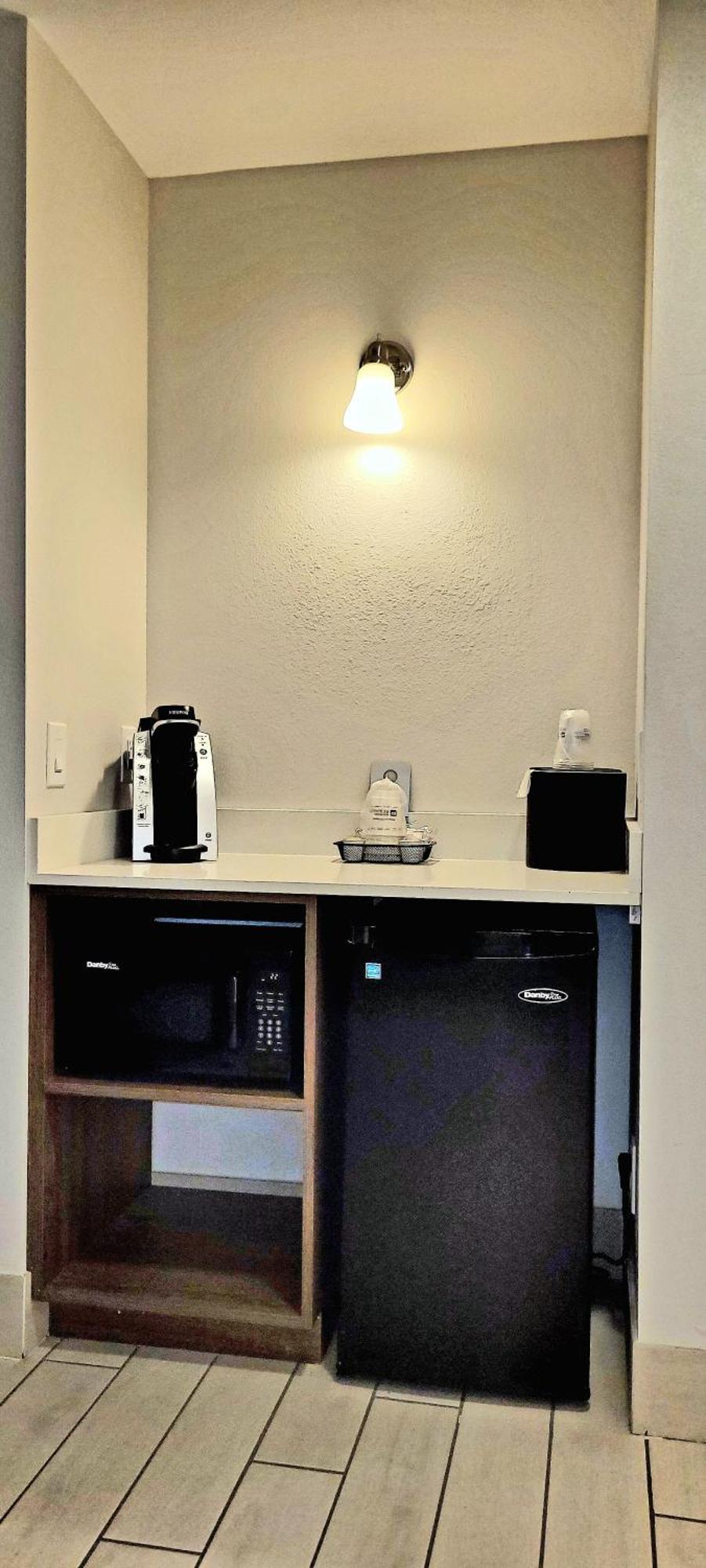 Best Western Plus Coachella Valley Inn & Suites Катідрал-Сіті Екстер'єр фото